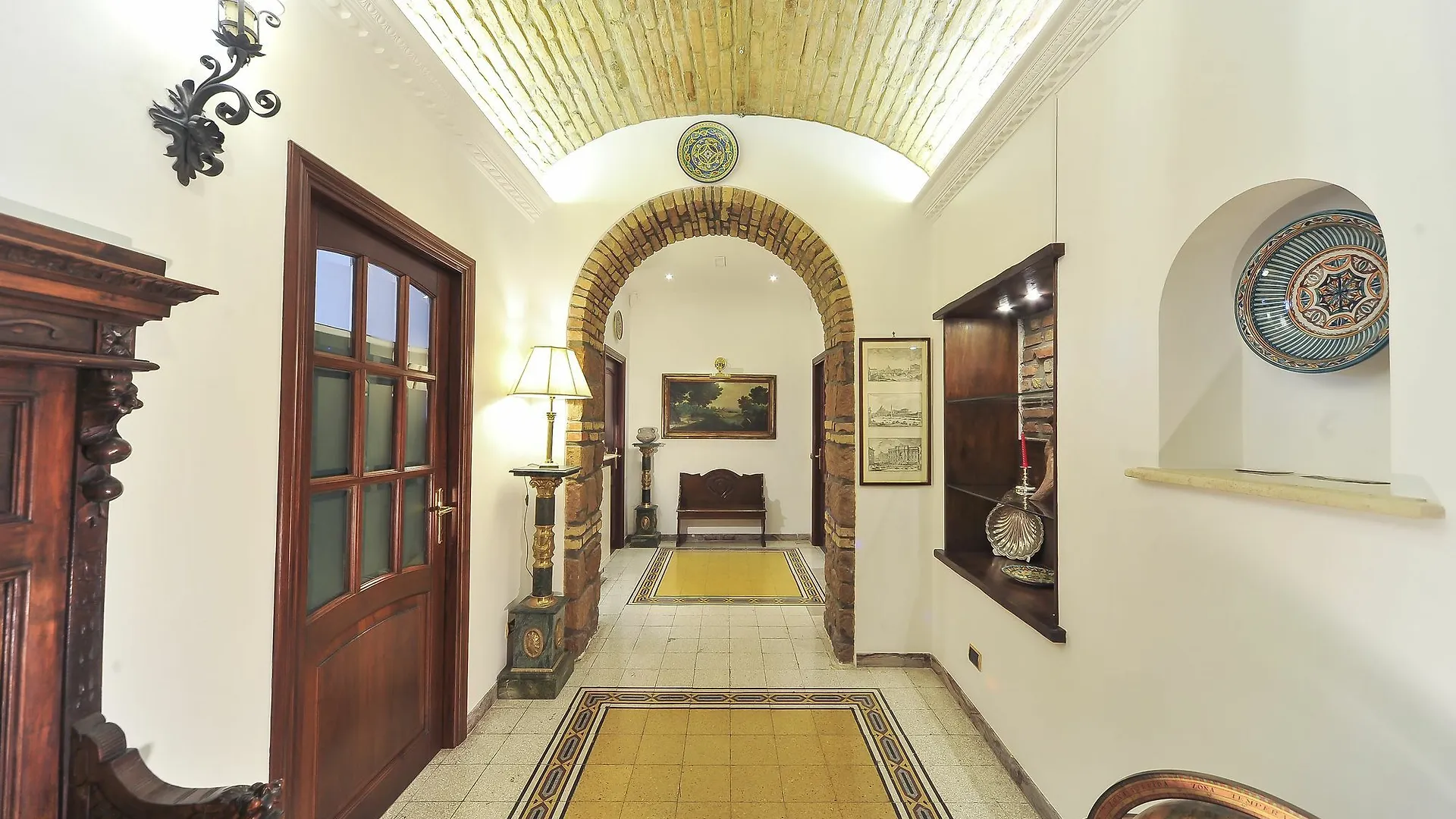 Pensionat Central Domus Roma Fritidshus